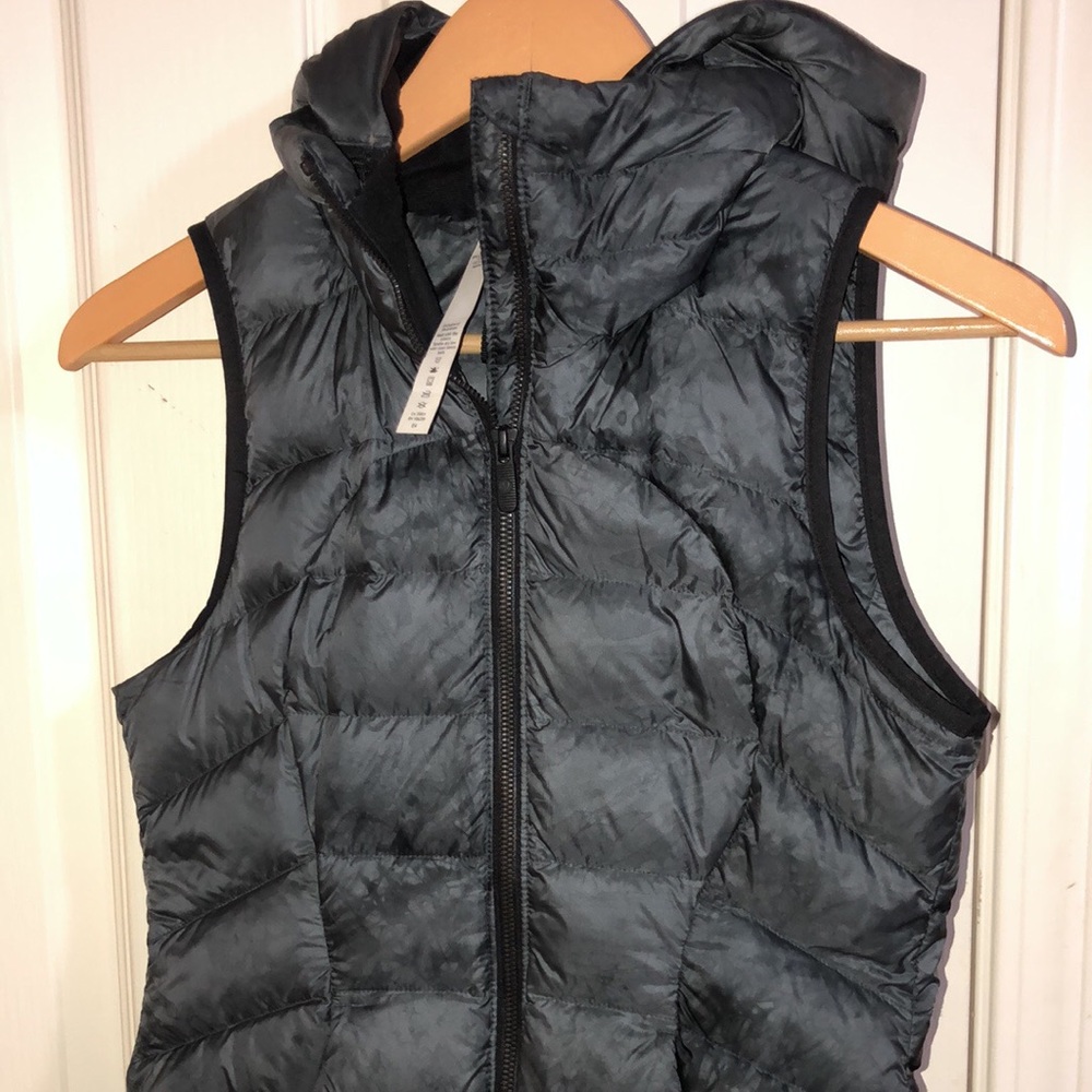 Lululemon sz4 puffer vest